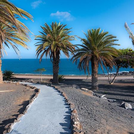Luxury Estudio En Playa Roca A Primera Linea Del Mar กอสตา เตกีสเซ ภายนอก รูปภาพ