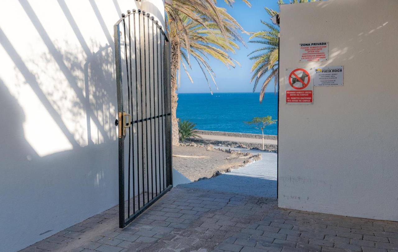 Luxury Estudio En Playa Roca A Primera Linea Del Mar กอสตา เตกีสเซ ภายนอก รูปภาพ