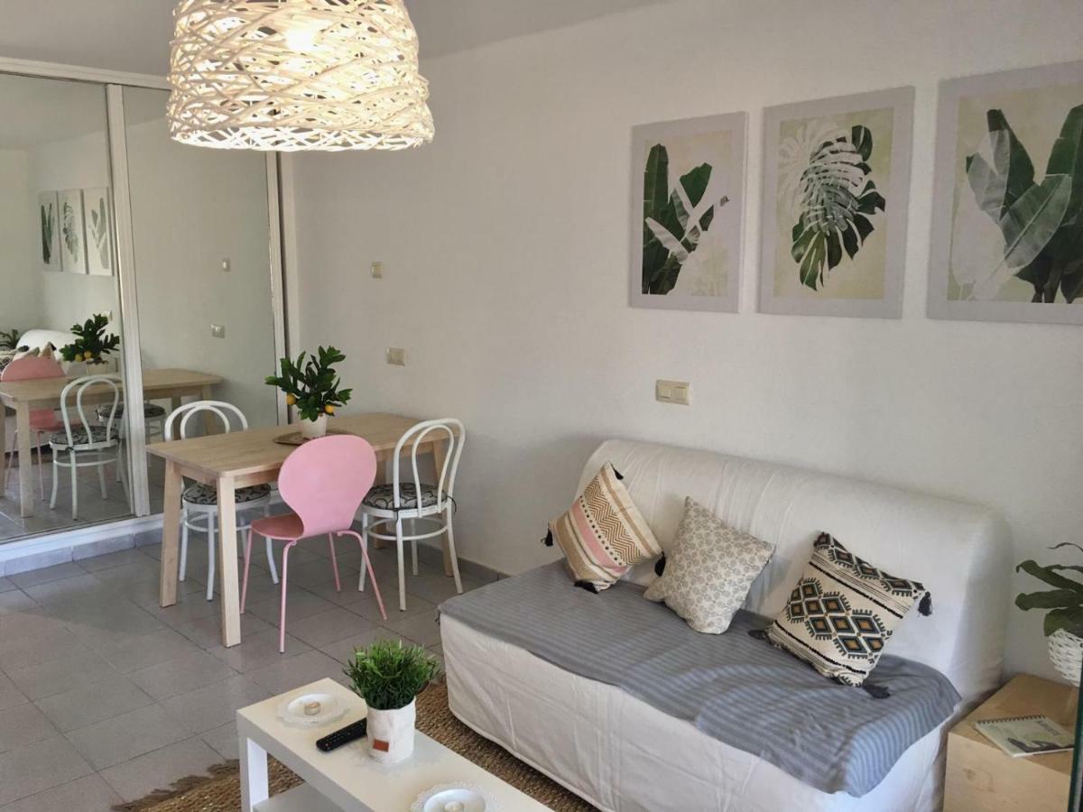 Luxury Estudio En Playa Roca A Primera Linea Del Mar กอสตา เตกีสเซ ภายนอก รูปภาพ