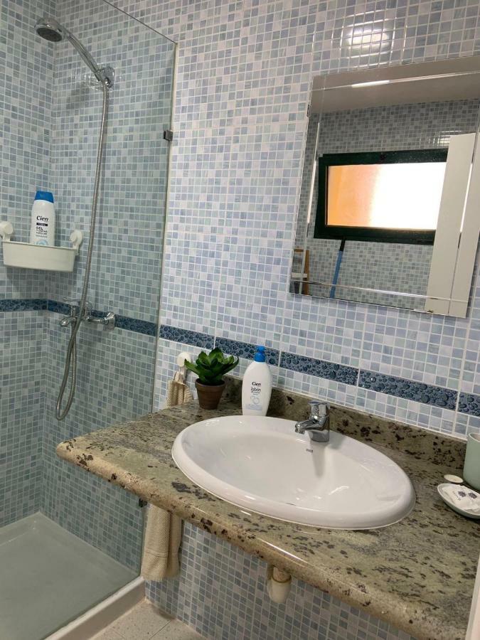 Luxury Estudio En Playa Roca A Primera Linea Del Mar กอสตา เตกีสเซ ภายนอก รูปภาพ
